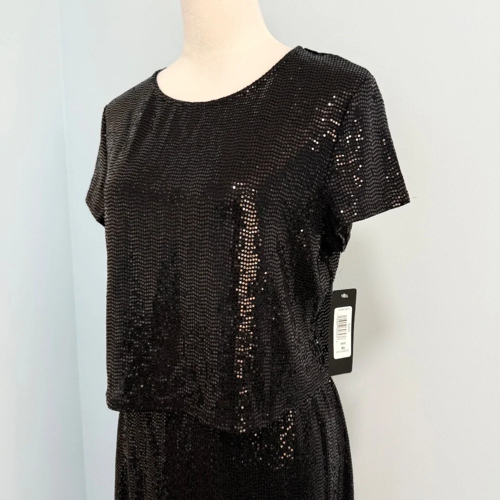 Bebe 2 piece Black Sequin set-cropped short sleeve Top and midi skirt‎ Size XL